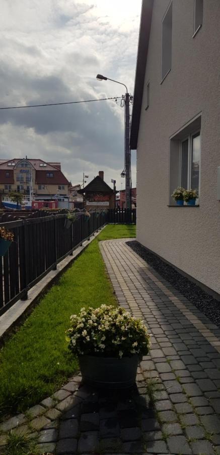 Apartamento Przy Porcie Łeba Exterior foto
